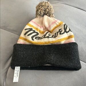 “Madewell: Pom Pom Beanie NWT”
